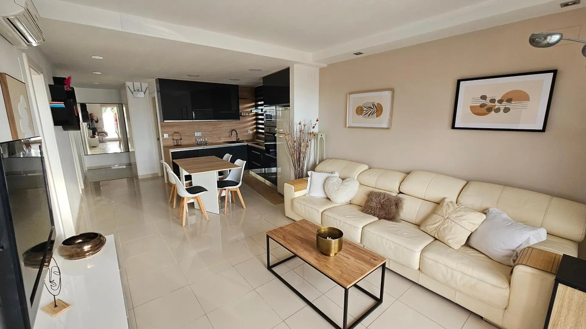 Exclusivo Apartamento En La Mejor Zona De Tarragona Apartment