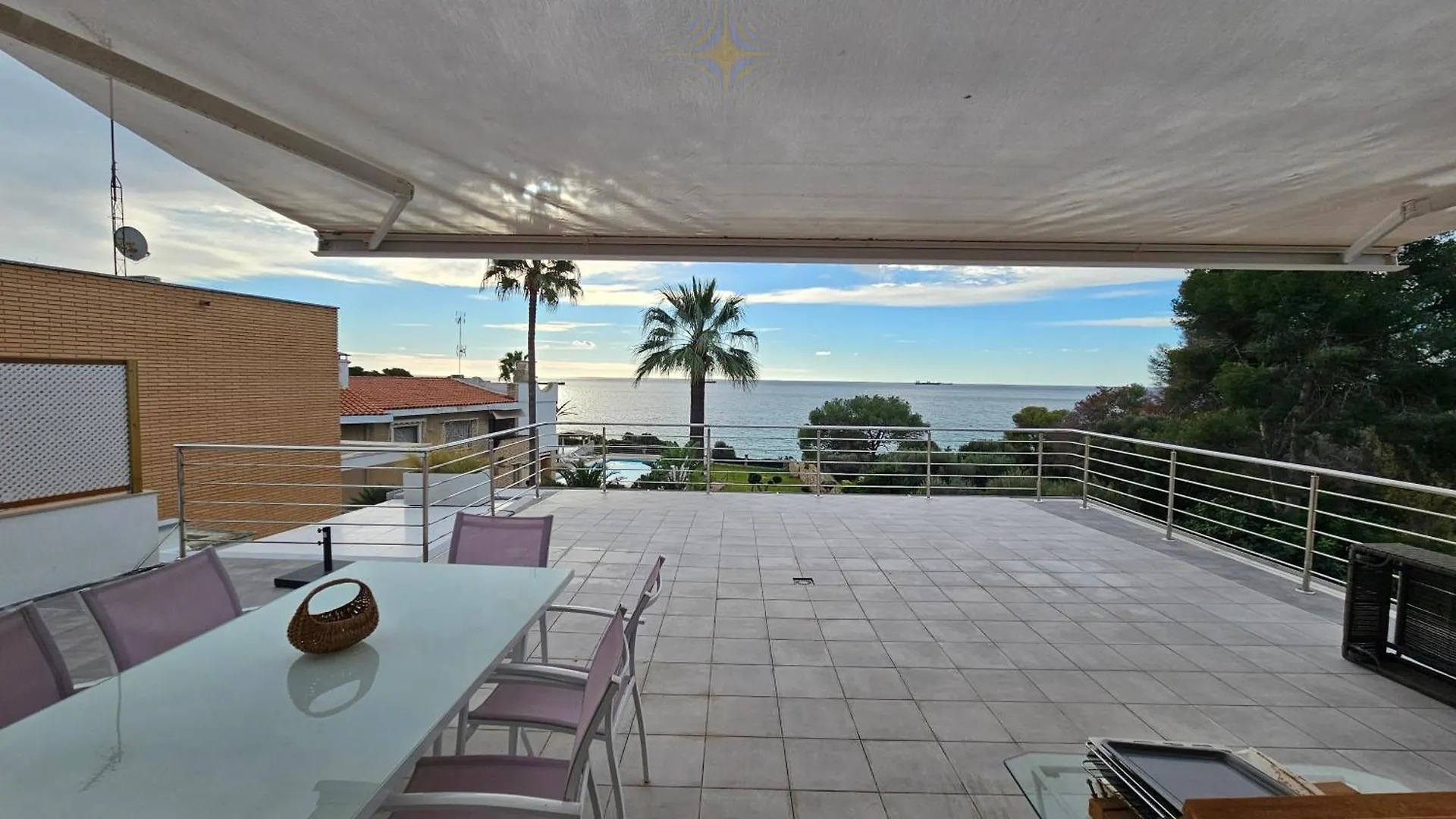 Exclusivo Apartamento En La Mejor Zona De Tarragona Apartment